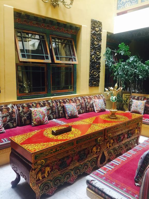 Tashitakge Hotel Lhasa Zewnętrze zdjęcie
