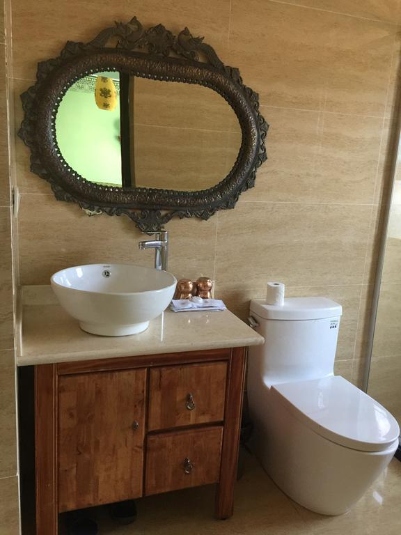 Tashitakge Hotel Lhasa Zewnętrze zdjęcie
